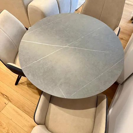 Apartment No 407 Lebada *